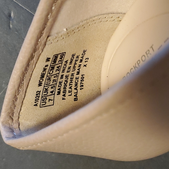 ROCKPORT Walkability Tan Adiprene WOMEN’S CONFORTABLE FLATS Sz7 - Picture 8 of 9